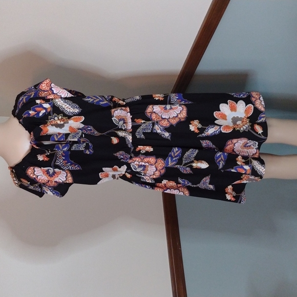 Lauren Conrad Dress - Picture 5 of 7